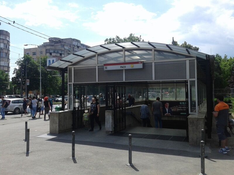 Doua camere, 2 balcoane, mobilat, parcare subsol inclusa, 3 minute Metrou Pacii